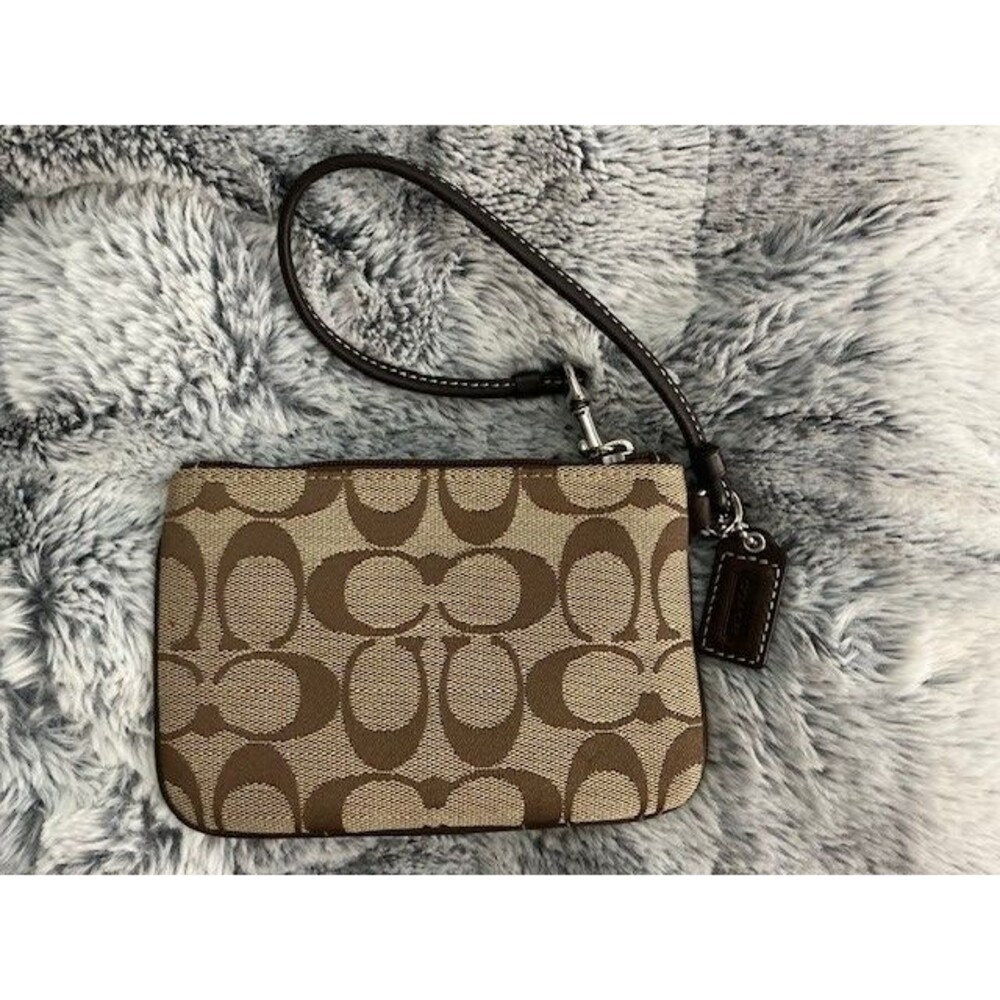 Coach Brown Signiture Logo Canvas and Brown Leather Trim Wristlet Bad Tag - Picture 2 of 4